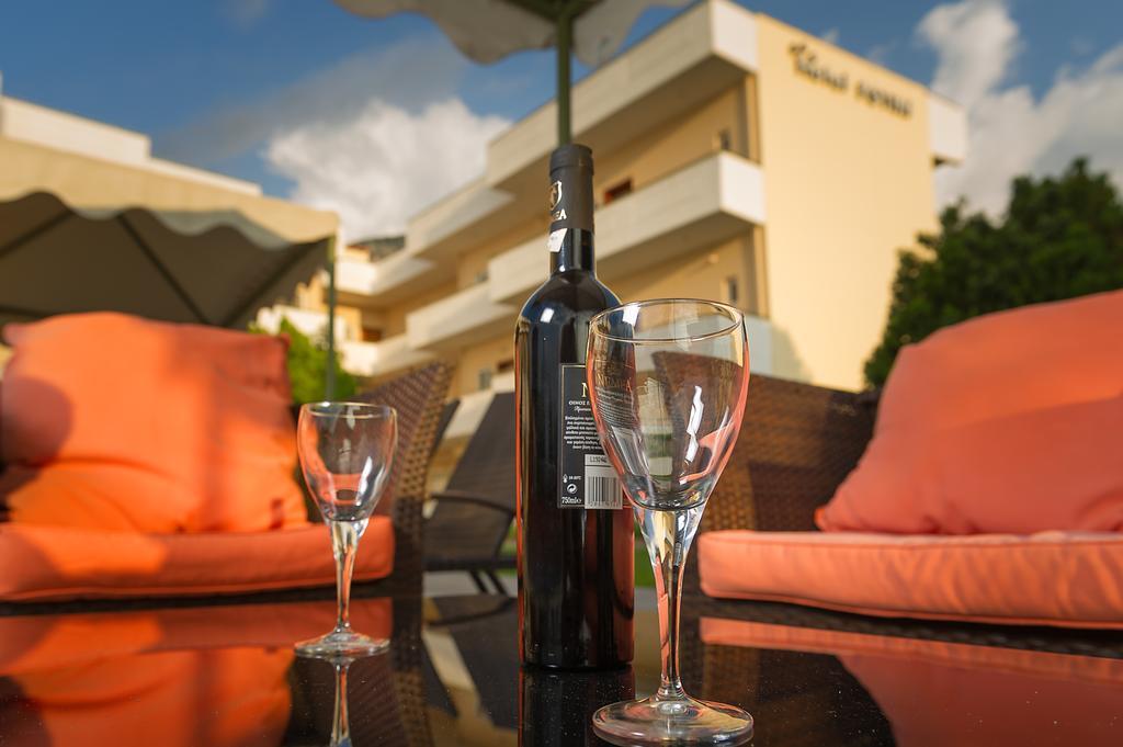 קלמאטה Hotel Fotini מראה חיצוני תמונה
