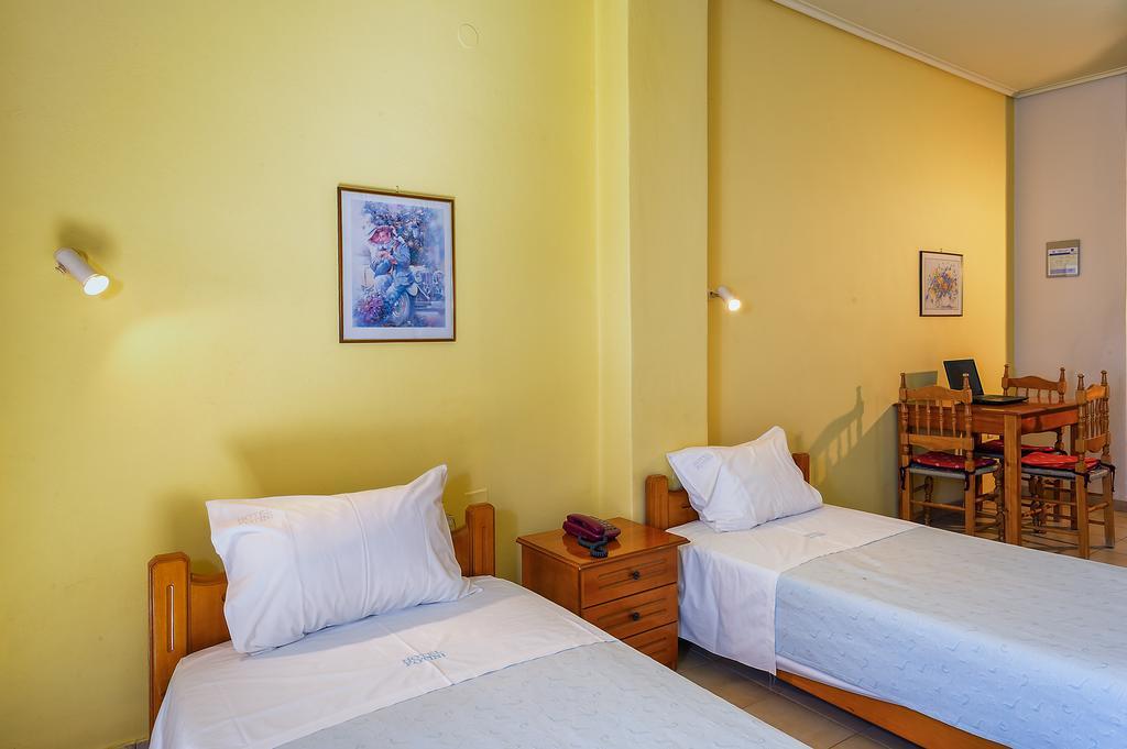קלמאטה Hotel Fotini חדר תמונה